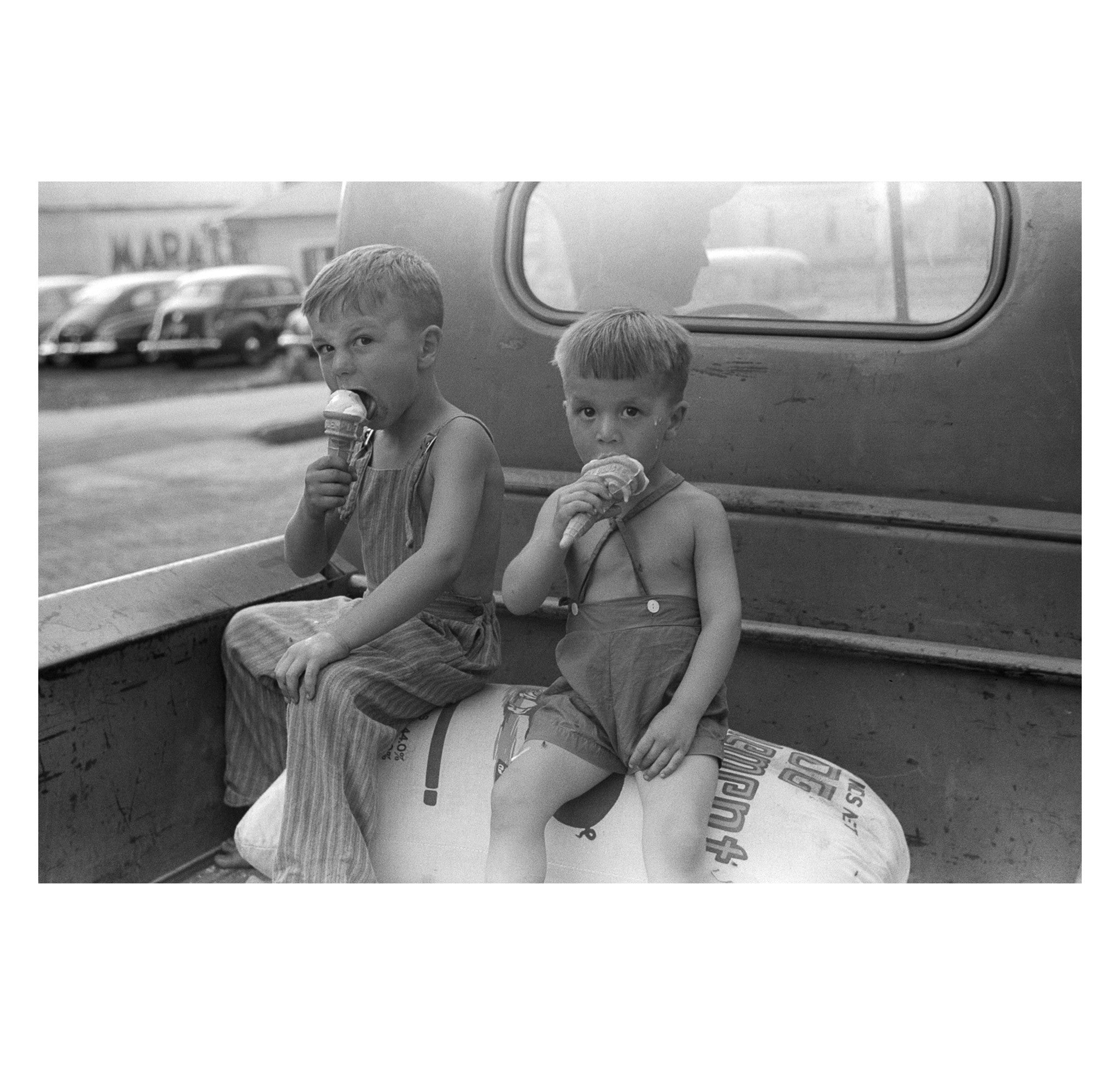 John Vachon - Farm Boys