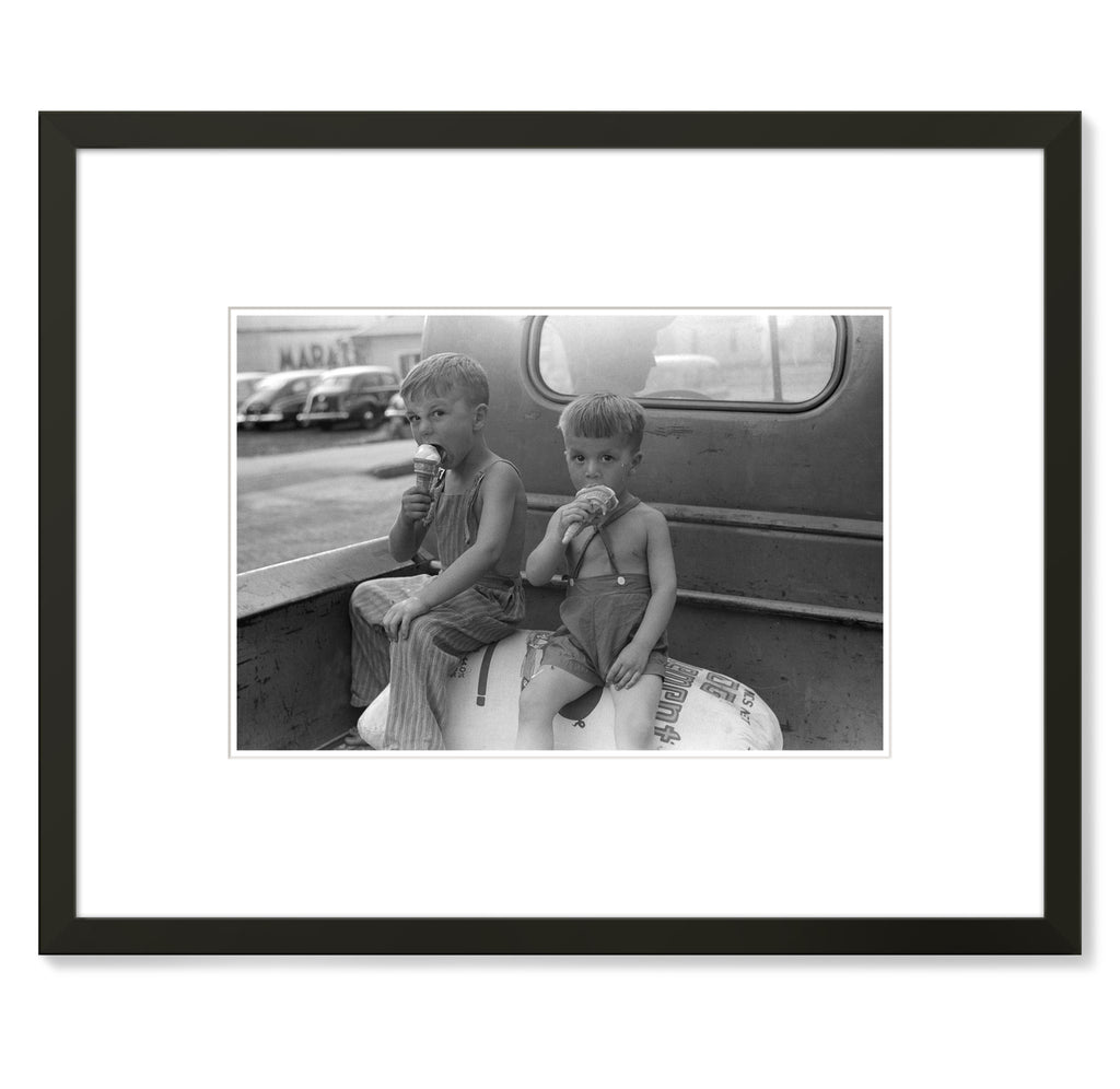 John Vachon - Farm Boys