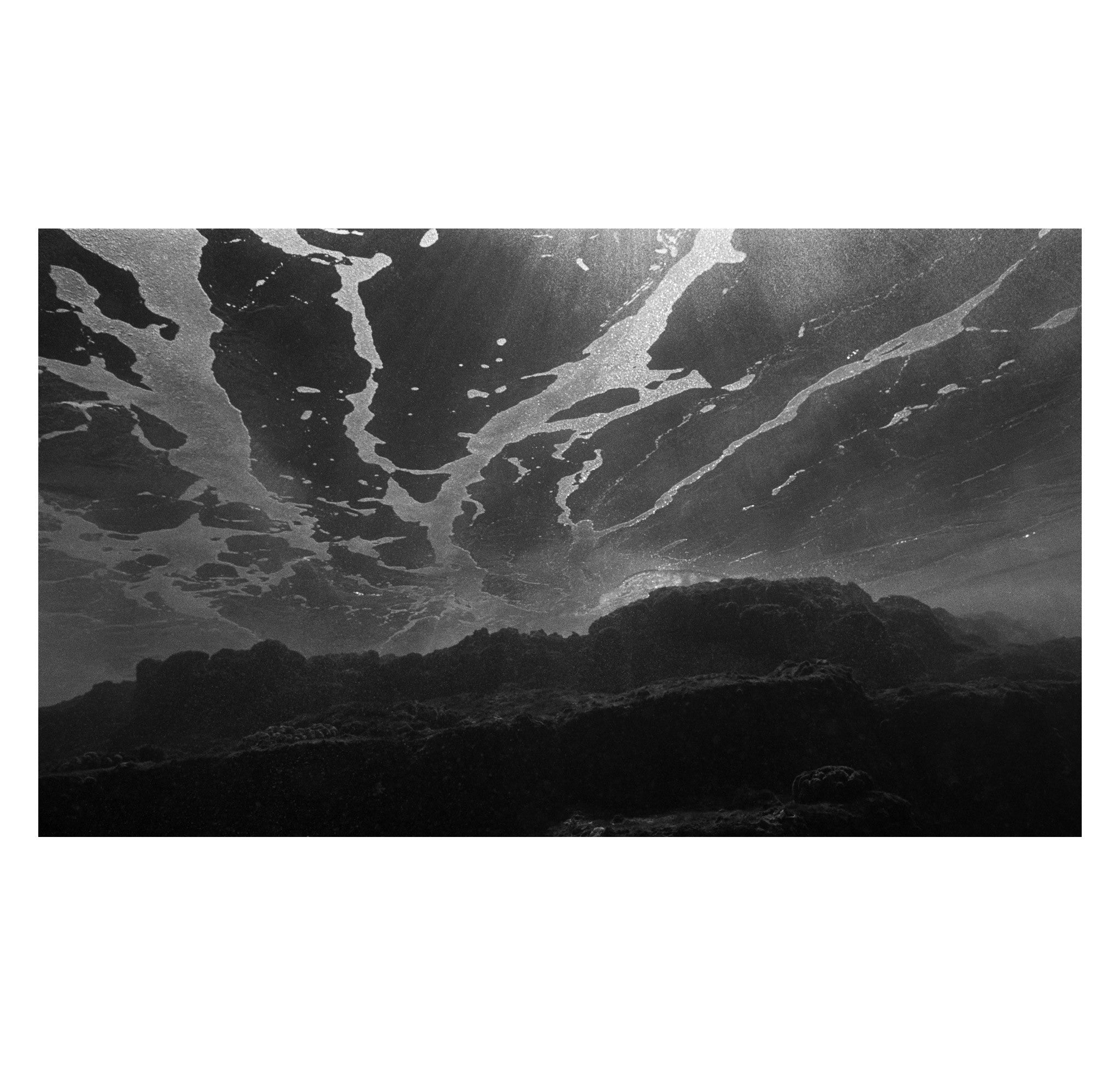 Wayne Levin – Sea Foam over Ledge